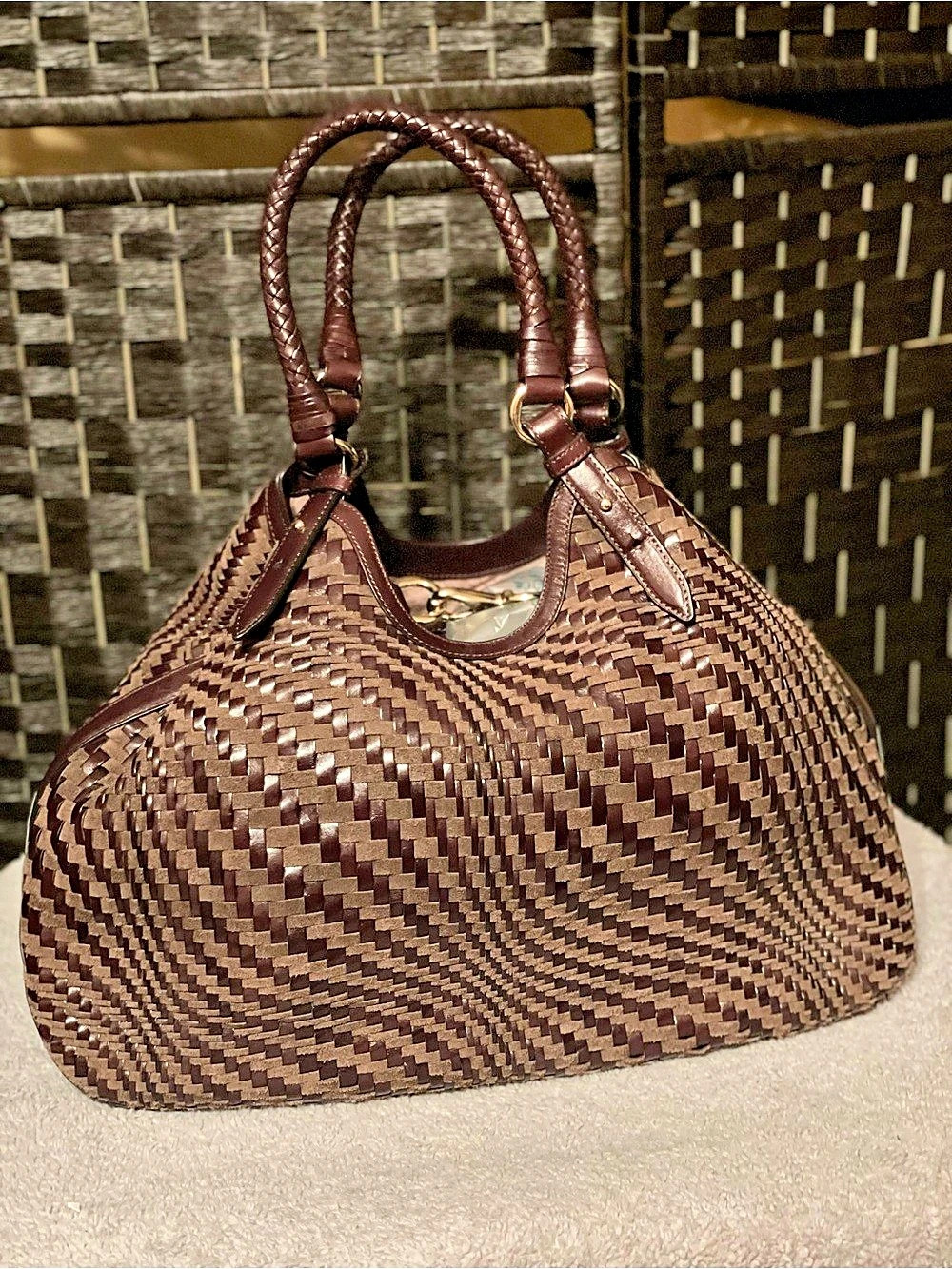VTG COLE HAAN Genevieve Woven Leather Intrecciato Triangle Tote Hand Bag Bronze
